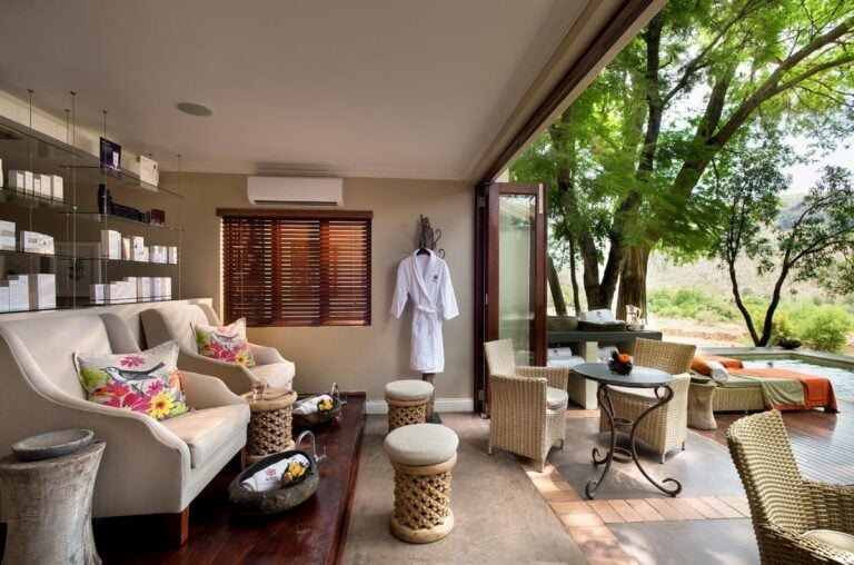 4 Day Luxury Kwa Maritane Bush Lodge All Inclusive Safari Package